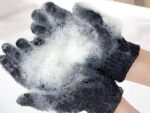 لیف لایه بردار کربن دار اسپا Charcoal Exfoliating Glove - تصویر 3