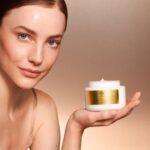 کرم بدن عطری جوردانی گلد اسنزا Giordani Gold Essenza Perfumed Body Cream - Image 3