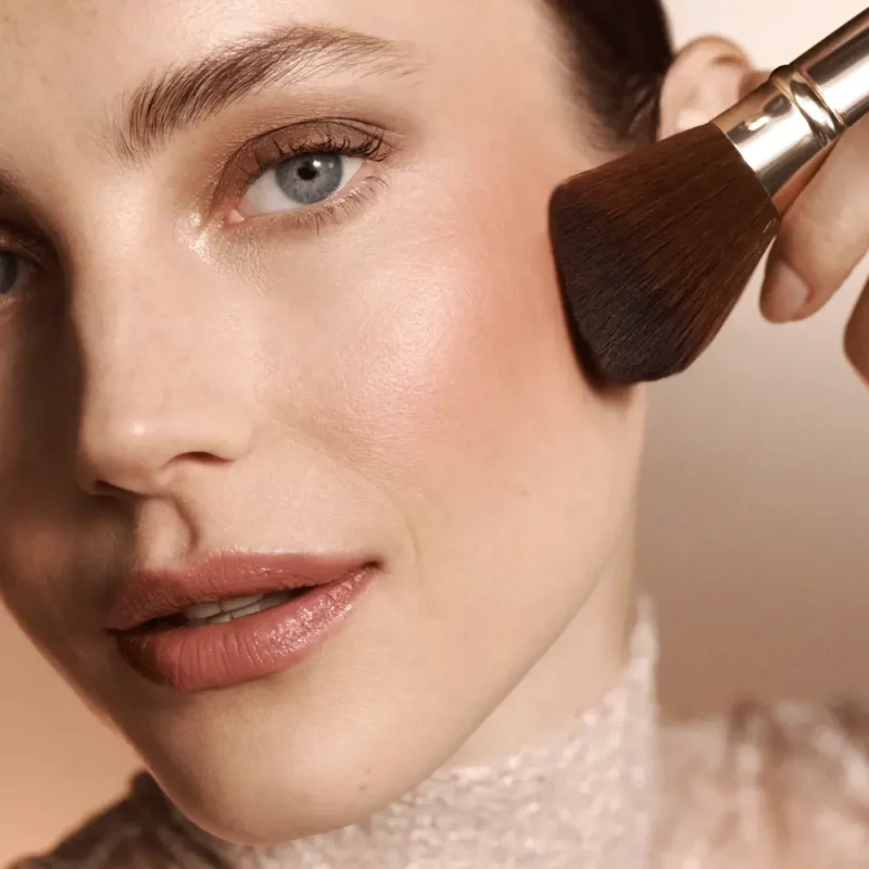 رژگونه مرواریدی برنز بر پایه سرم جوردانی گلد Giordani Gold Serum Infused Bronzing Pearls - تصویر 4