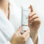 سرم متمرکز گردن و دکلته نوایج پلاس Novage+ Concentrated Cream for the Neck & Décolleté - تصویر 2