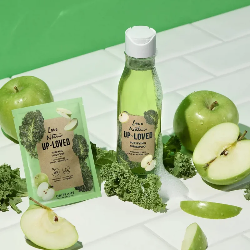 شامپو تصفیه‌کننده لاونیچر با عصاره سیب و کلم پیچ ارگانیک Love Nature Up-Loved Purifying Shampoo with Upcycled Apple & Organic Kale - تصویر 3
