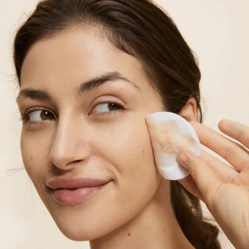 میسلار واتر آرامش‌بخش لاونیچر با چیا و عسل ارگانیک Love Nature Calming Micellar Water with Chia & Organic Honey - تصویر 2