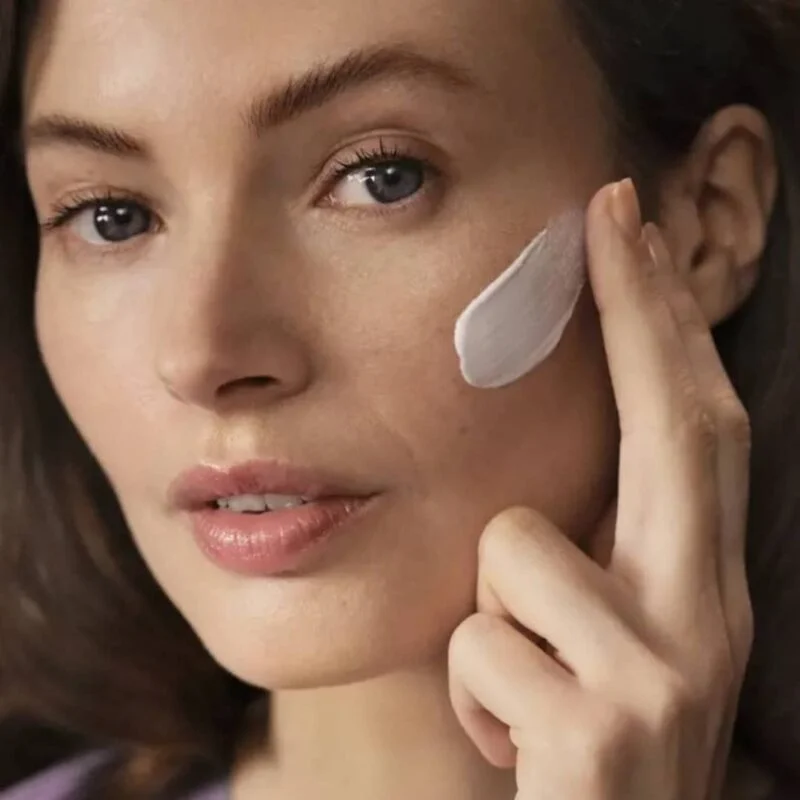 کرم روز سفت‌کننده رویال ولوت Royal Velvet Firming Day Cream SPF 20 - تصویر 7