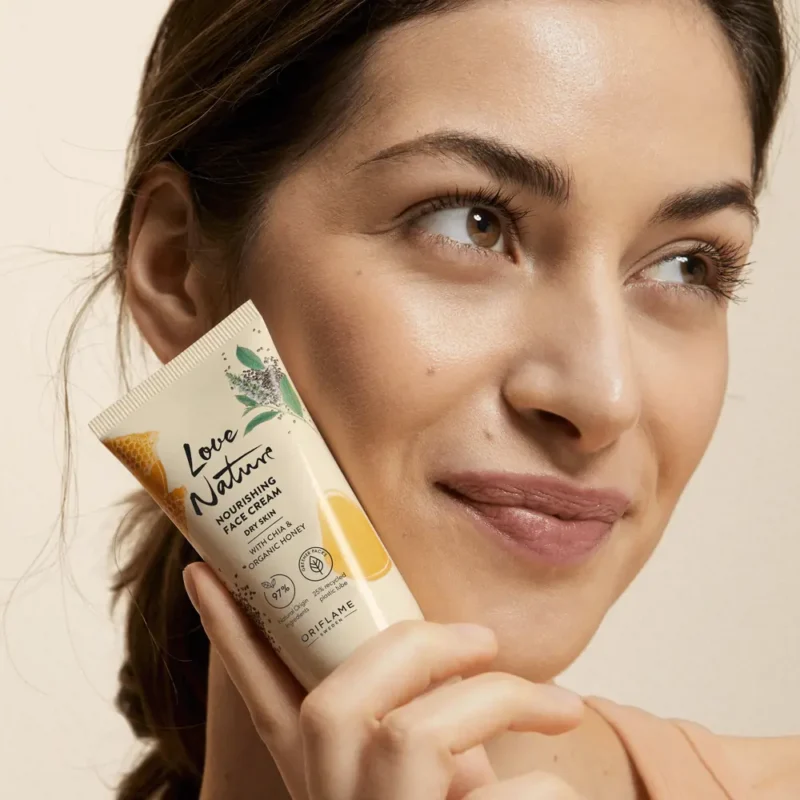 کرم صورت تغذیه‌کننده لاونیچر با چیا و عسل ارگانیک Love Nature Nourishing Face Cream with Chia & Organic Honey - تصویر 7