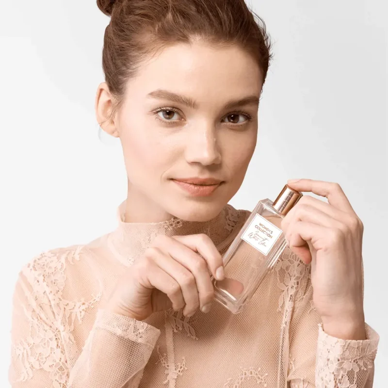 ادوتویلت زنانه اینوسنت وایت لیلاک Women’s Collection Innocent White Lilac Eau de Toilette - تصویر 3