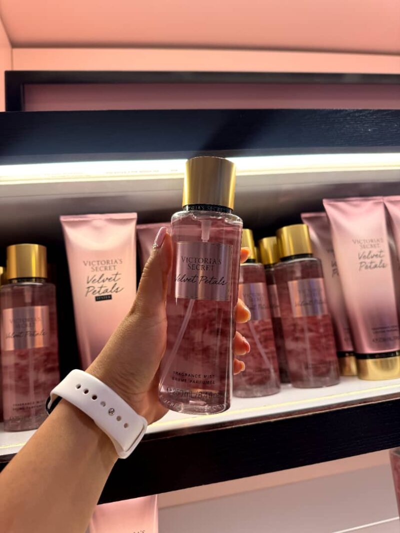لوشن پرفیوم ولوت پتالز ویکتوریا سکرت Velvet Petals Fragrance Lotion Victoria’s Secret - تصویر 2