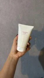 لوسیون بدن درخشان‌کننده و خوشبو واندر رز زارا Wonder Rose Shimmering Body Lotion Zara